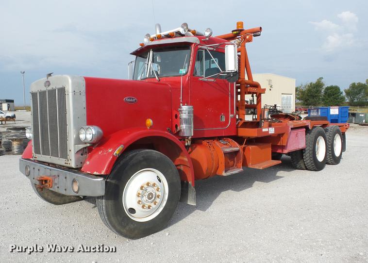 image for item K6407 1980 Peterbilt 359 winch truck