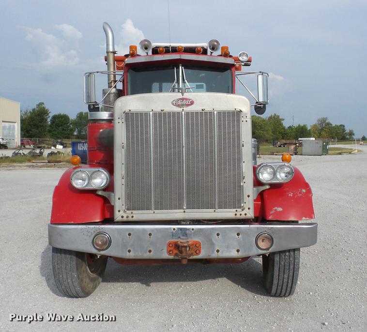 image for item K6407 1980 Peterbilt 359 winch truck