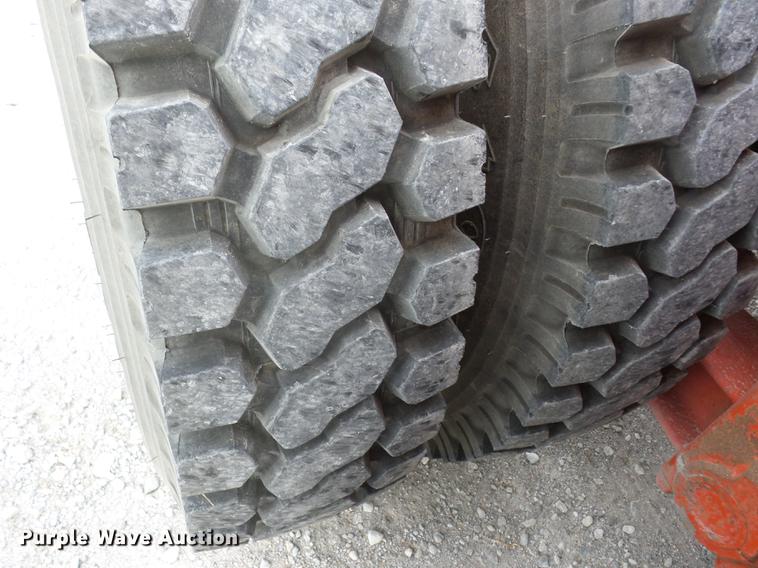 image for item K6407 1980 Peterbilt 359 winch truck