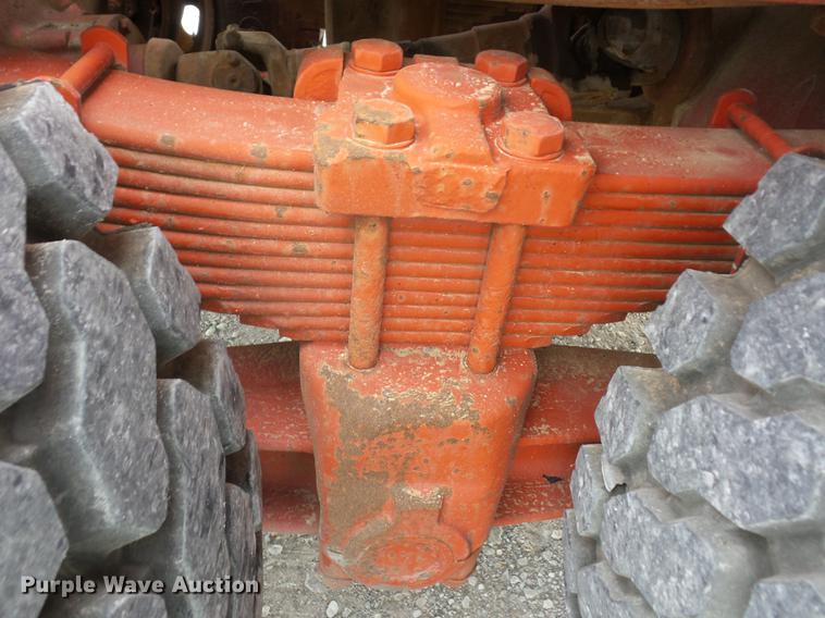 image for item K6407 1980 Peterbilt 359 winch truck