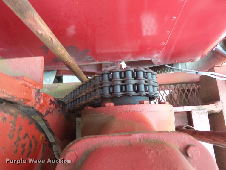 image for item K6407 1980 Peterbilt 359 winch truck