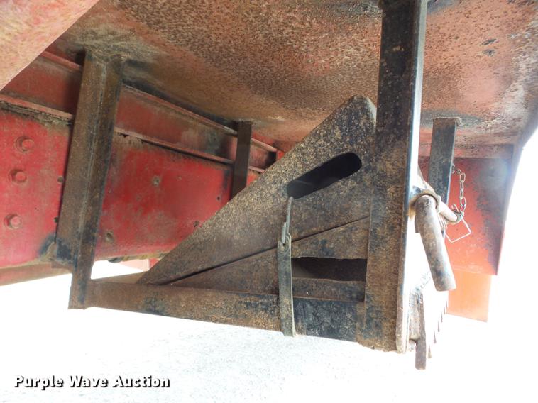 image for item K6407 1980 Peterbilt 359 winch truck