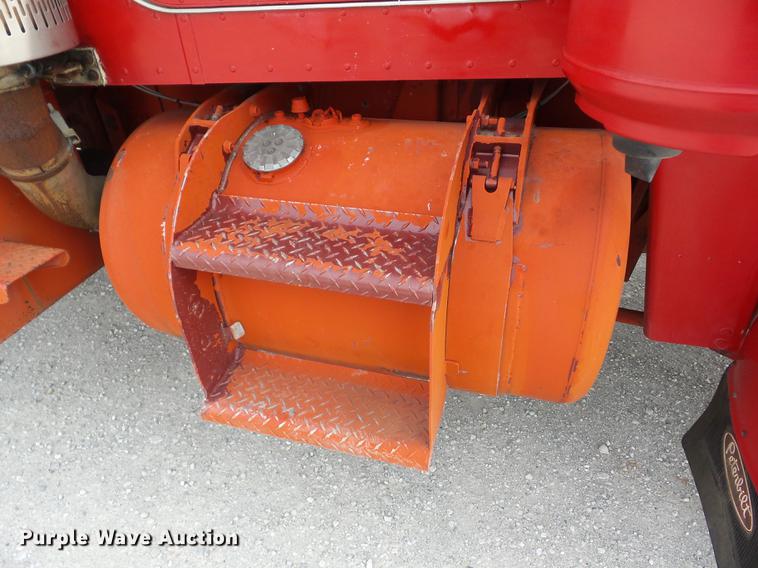 image for item K6407 1980 Peterbilt 359 winch truck