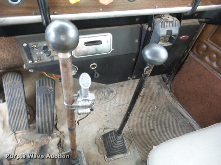 image for item K6407 1980 Peterbilt 359 winch truck