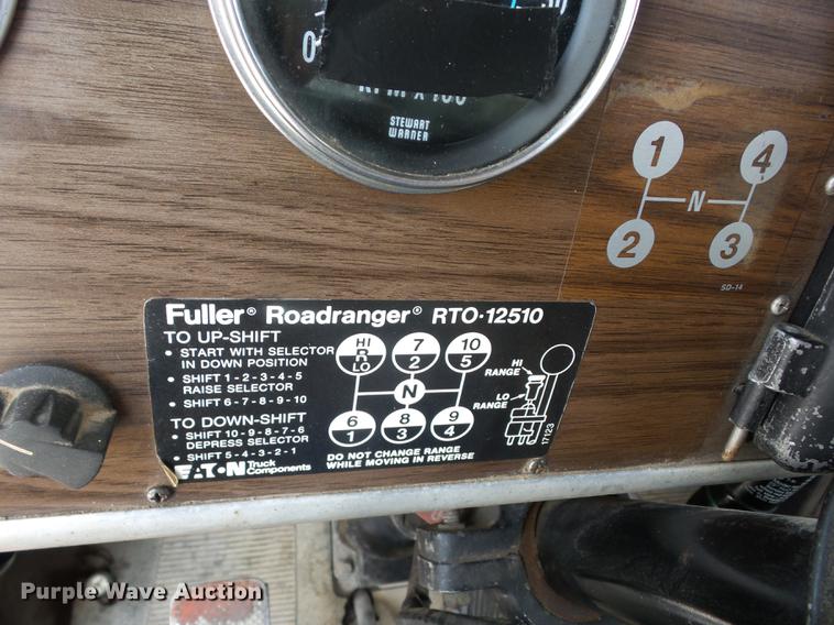 image for item K6407 1980 Peterbilt 359 winch truck