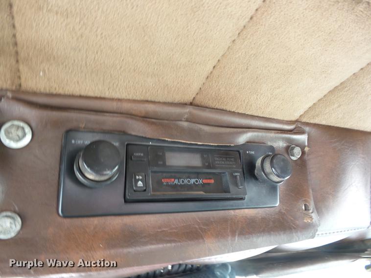 image for item K6407 1980 Peterbilt 359 winch truck