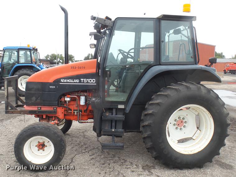 image for item DC2477 2000 New Holland TS100 tractor