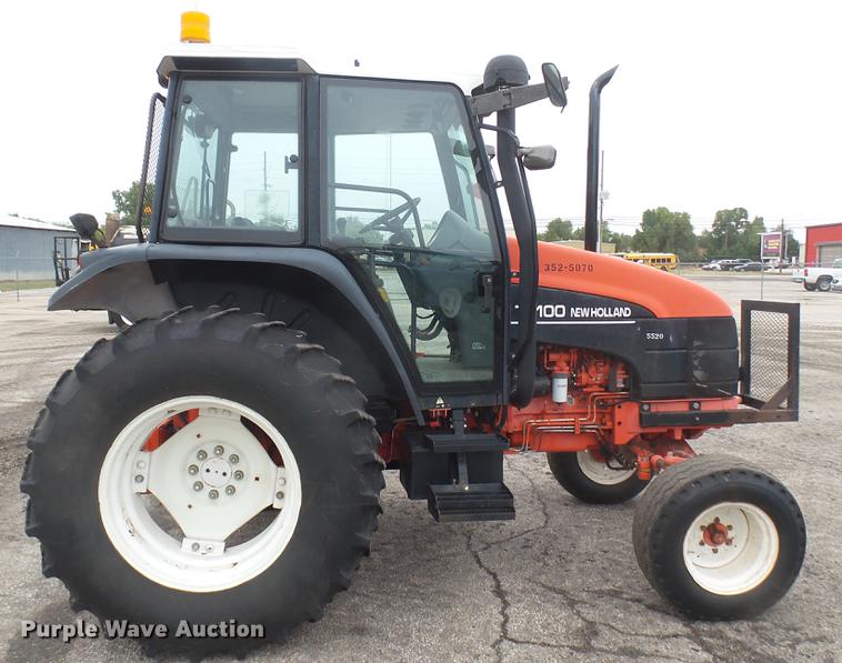 image for item DC2477 2000 New Holland TS100 tractor
