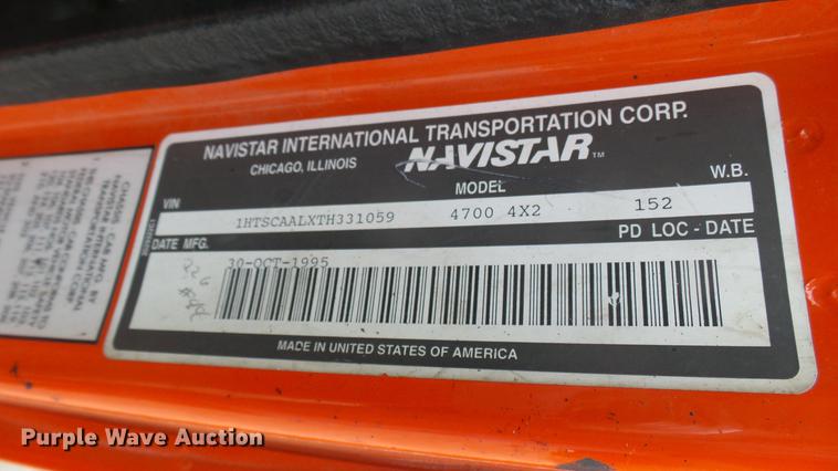 image for item DC2484 1996 International 4700 oil distributor truck