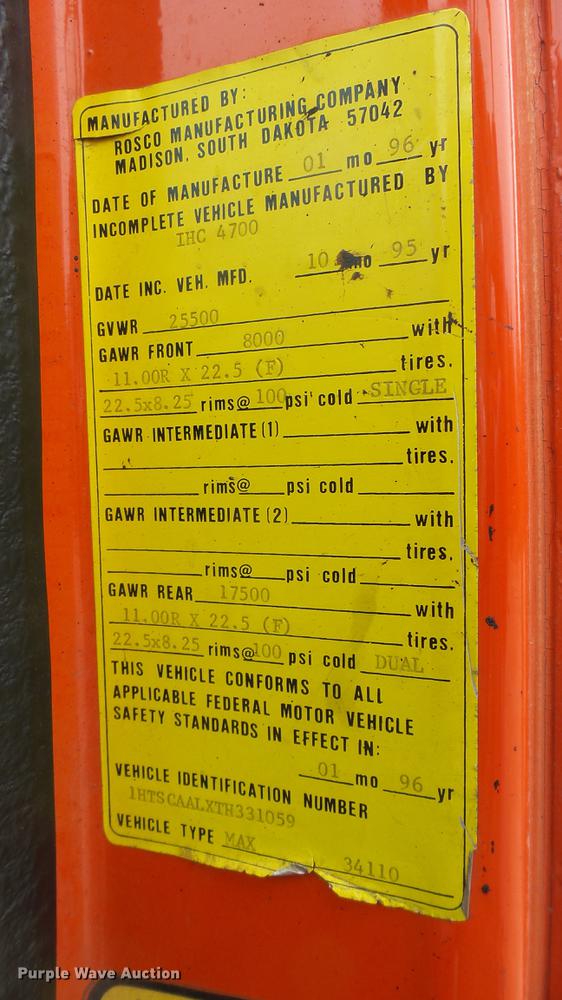 image for item DC2484 1996 International 4700 oil distributor truck