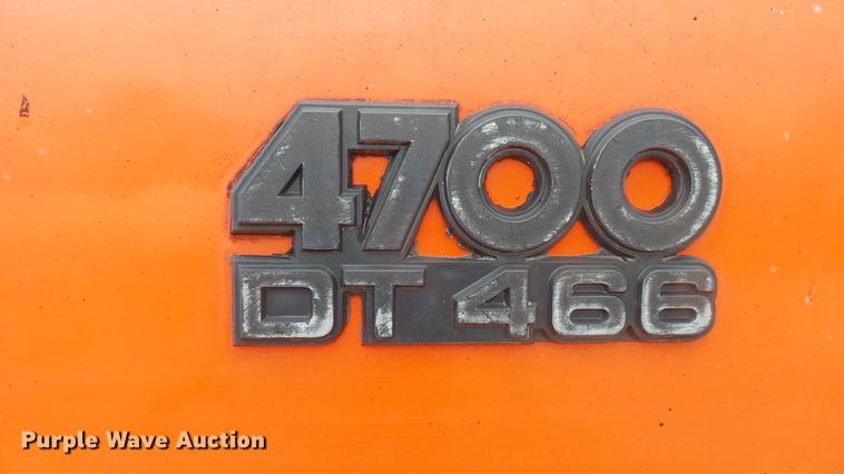 image for item DC2484 1996 International 4700 oil distributor truck