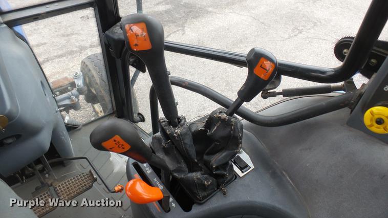 image for item DC2486 2002 New Holland TS100 tractor