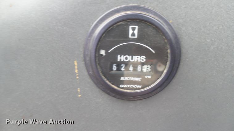 image for item DC2486 2002 New Holland TS100 tractor