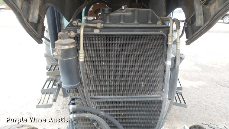 image for item DC2486 2002 New Holland TS100 tractor