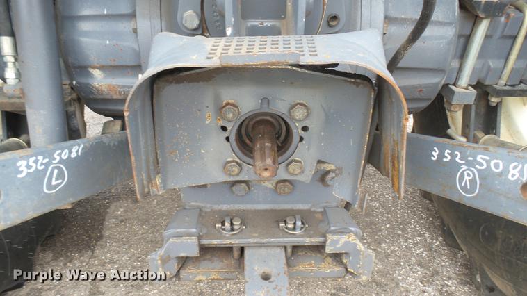 image for item DC2486 2002 New Holland TS100 tractor