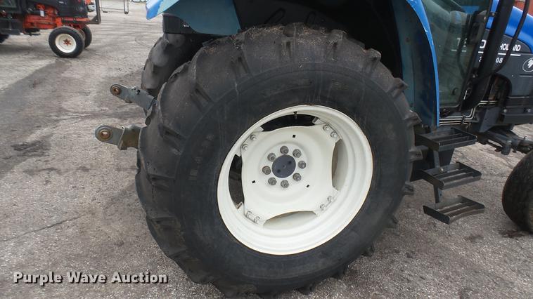 image for item DC2486 2002 New Holland TS100 tractor