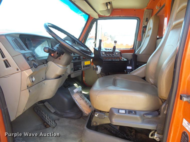 image for item DC3841 2003 Sterling LT7501 dump truck