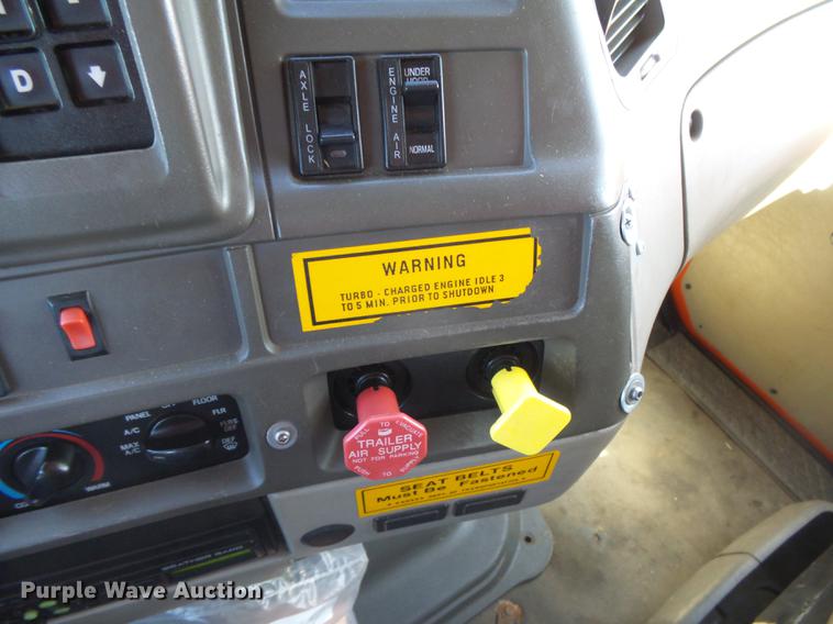 image for item DC3841 2003 Sterling LT7501 dump truck