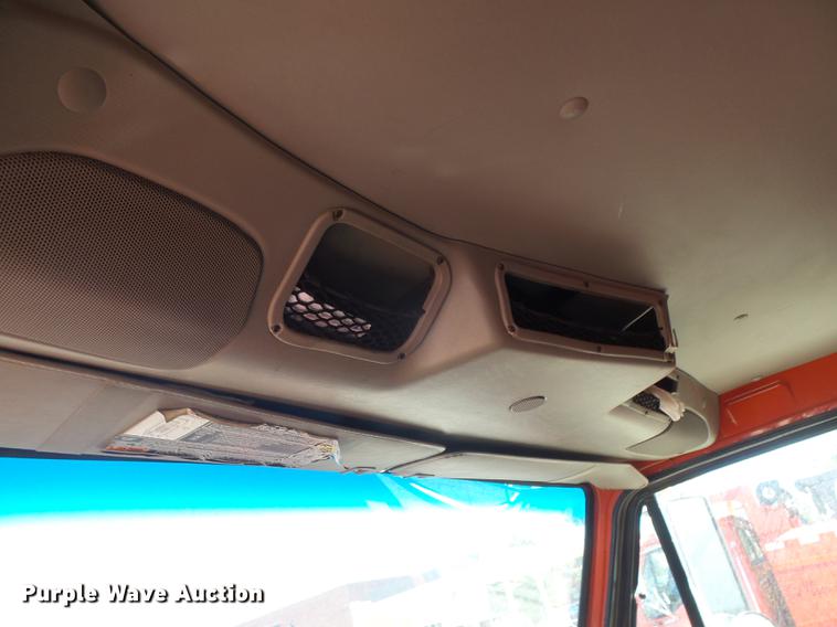 image for item DC3841 2003 Sterling LT7501 dump truck