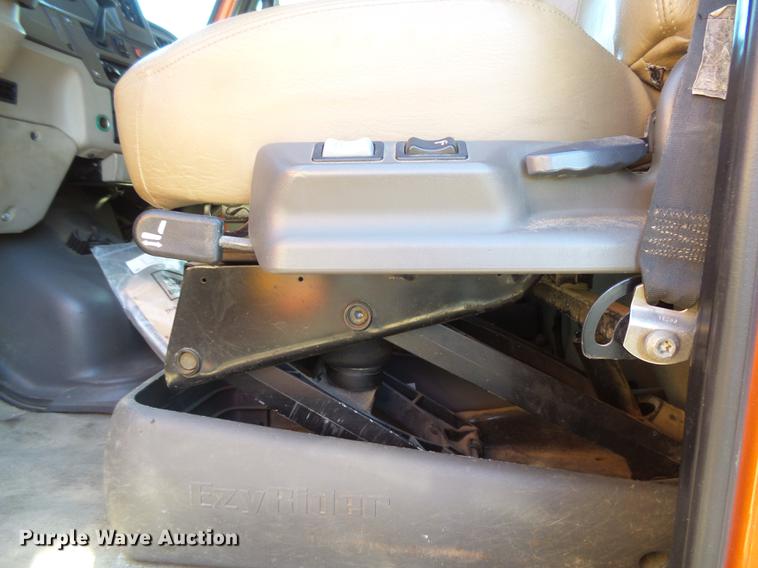 image for item DC3841 2003 Sterling LT7501 dump truck