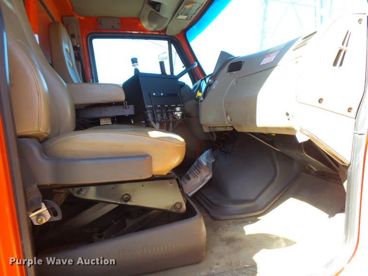 image for item DC3841 2003 Sterling LT7501 dump truck