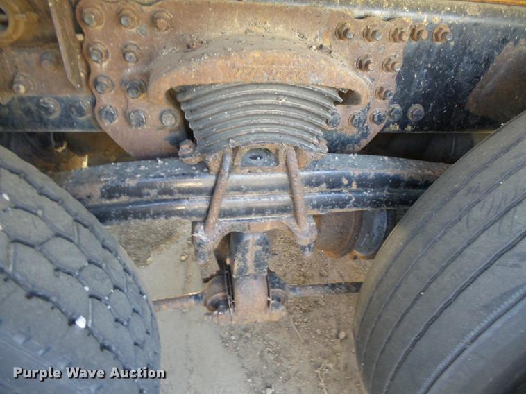 image for item DC3841 2003 Sterling LT7501 dump truck