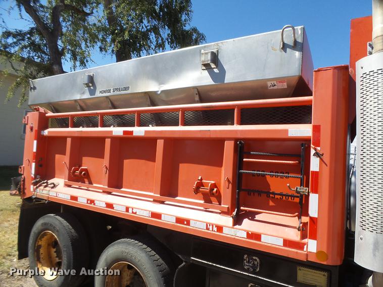 image for item DC3841 2003 Sterling LT7501 dump truck