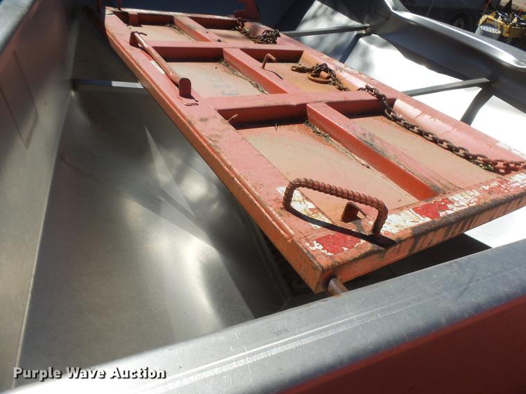 image for item DC3841 2003 Sterling LT7501 dump truck