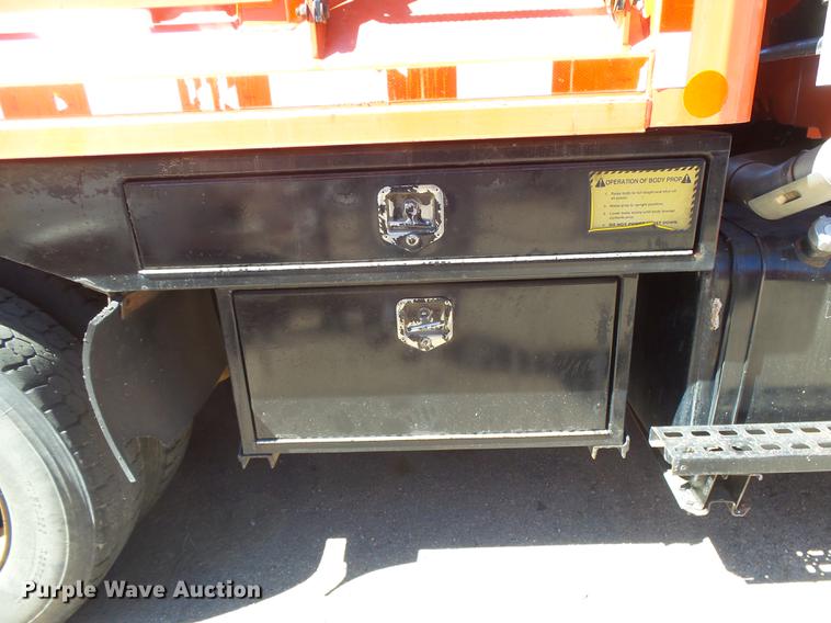 image for item DC3841 2003 Sterling LT7501 dump truck