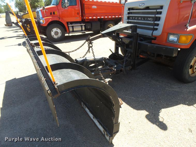 image for item DC3841 2003 Sterling LT7501 dump truck