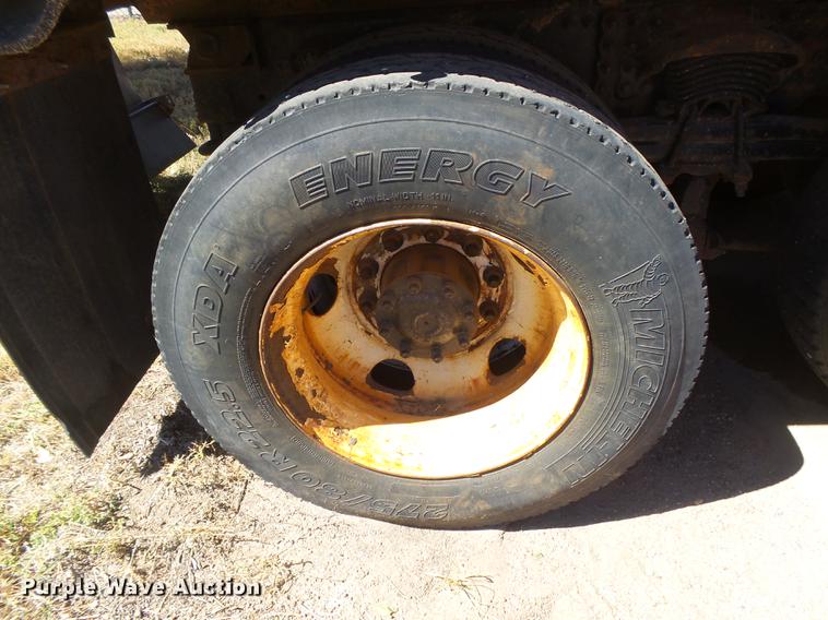 image for item DC3841 2003 Sterling LT7501 dump truck