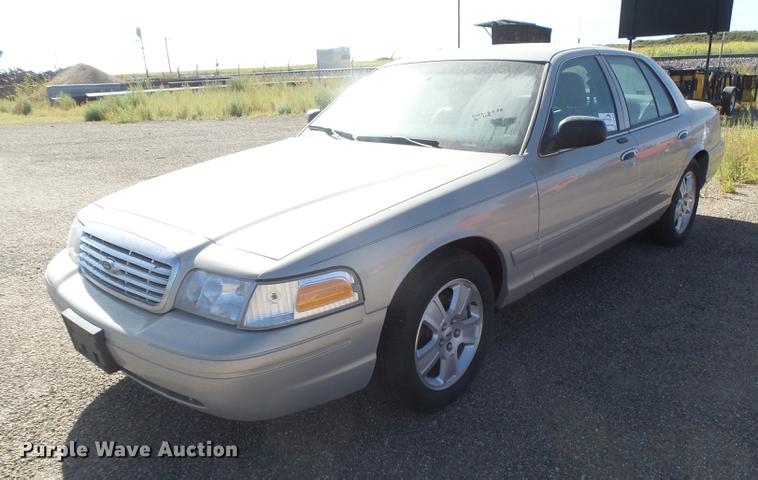 image for item DC3842 2008 Ford Crown Victoria