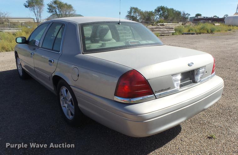 image for item DC3842 2008 Ford Crown Victoria
