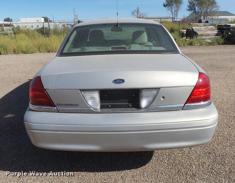 image for item DC3842 2008 Ford Crown Victoria