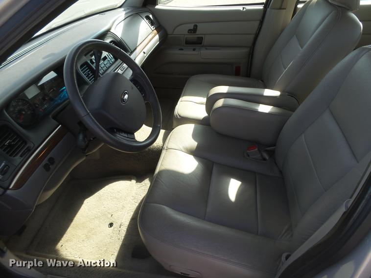 image for item DC3842 2008 Ford Crown Victoria