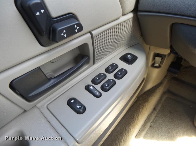 image for item DC3842 2008 Ford Crown Victoria