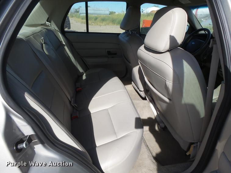 image for item DC3842 2008 Ford Crown Victoria