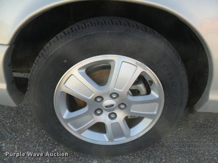 image for item DC3842 2008 Ford Crown Victoria