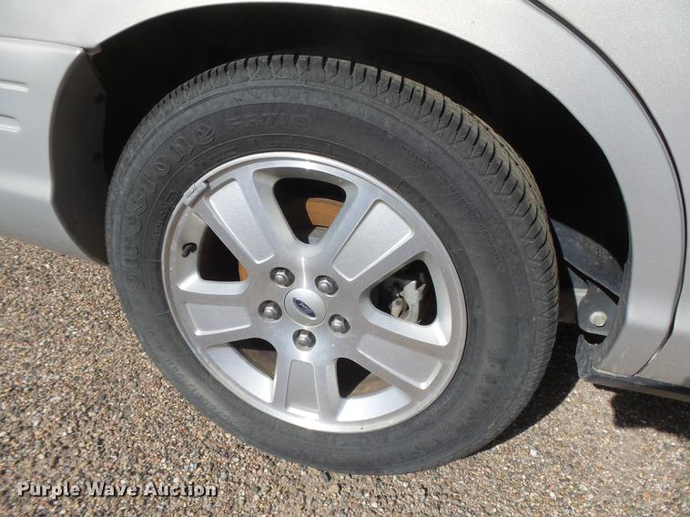 image for item DC3842 2008 Ford Crown Victoria