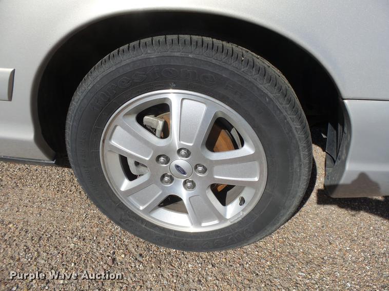 image for item DC3842 2008 Ford Crown Victoria