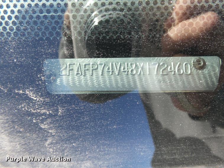 image for item DC3842 2008 Ford Crown Victoria