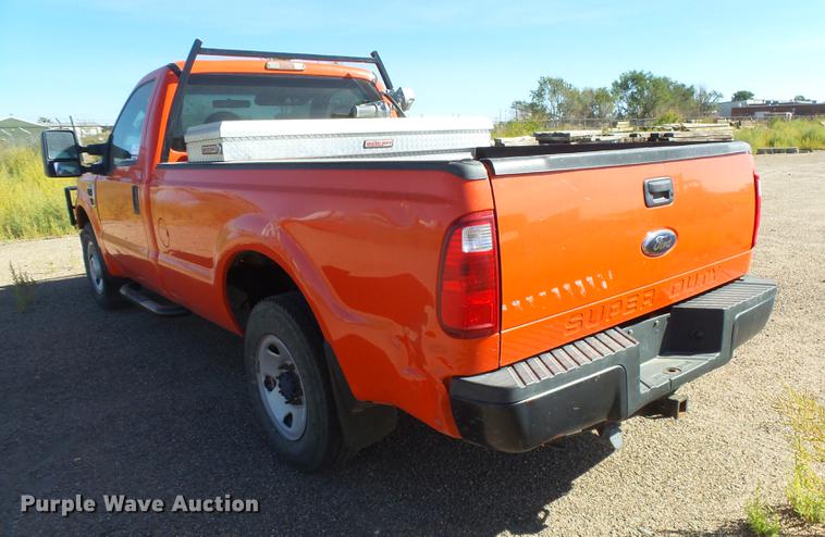 image for item DC3844 2008 Ford F250 Super Duty XL pickup truck