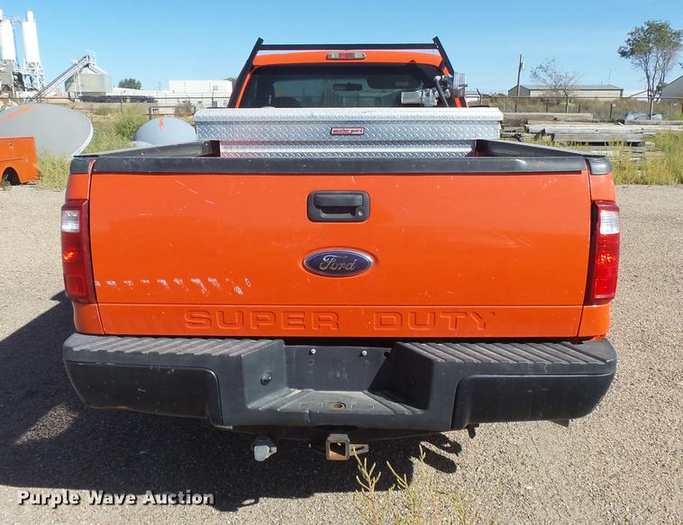 image for item DC3844 2008 Ford F250 Super Duty XL pickup truck