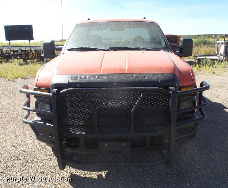 image for item DC3844 2008 Ford F250 Super Duty XL pickup truck