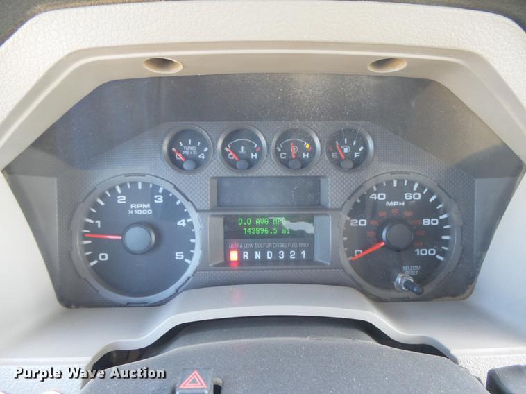 image for item DC3844 2008 Ford F250 Super Duty XL pickup truck