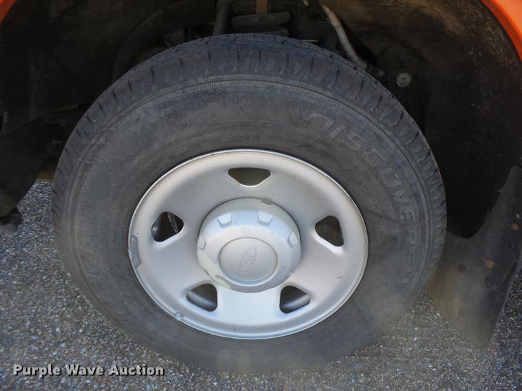 image for item DC3844 2008 Ford F250 Super Duty XL pickup truck