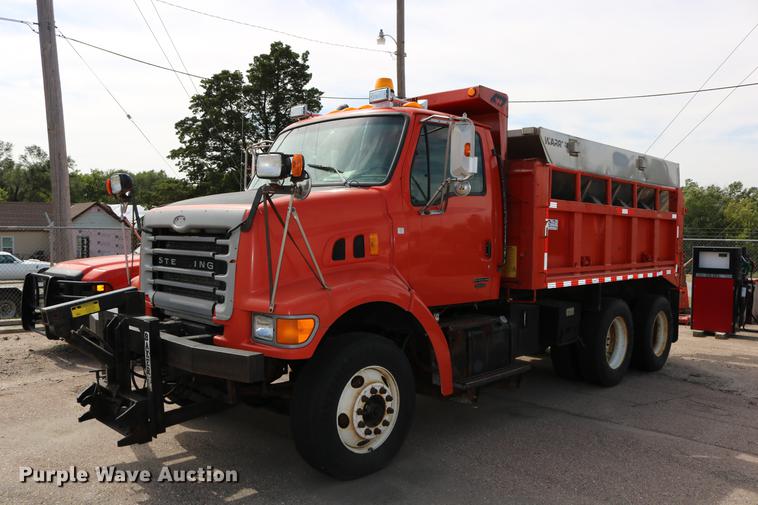 image for item DD0073 2001 Sterling LT7501 dump truck