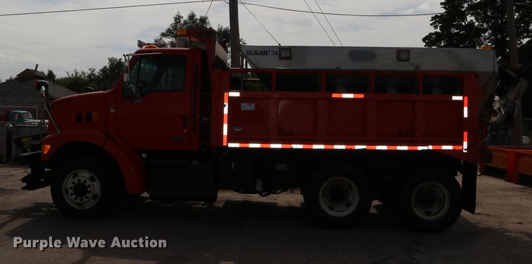 image for item DD0073 2001 Sterling LT7501 dump truck