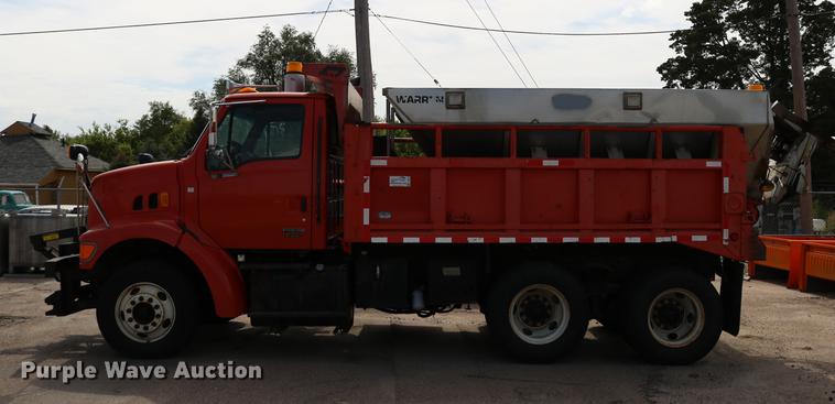 image for item DD0073 2001 Sterling LT7501 dump truck