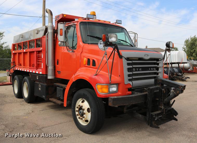 image for item DD0073 2001 Sterling LT7501 dump truck